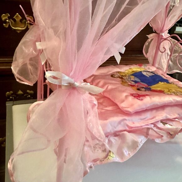 18” Doll Disney Princess Canopy Bed - Picture 3 of 12